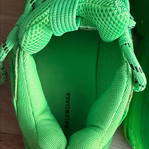 Balenciaga Women’s Sneakers SZ 37 - Picture 6 of 8